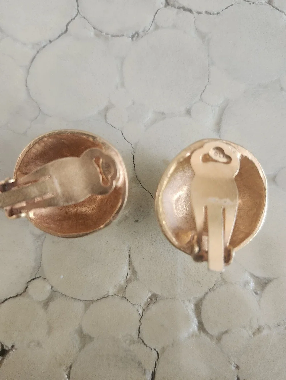 Kenneth Lane Gold-tone Earring - Picture 2 of 2